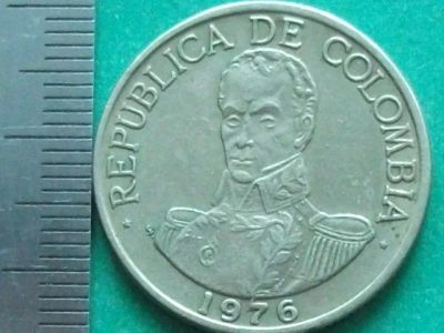 Лот: 11684854. Фото: 1. Монета 1 песо один Колумбия 1976... Америка