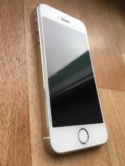Лот: 11291604. Фото: 1. iPhone 5s. Смартфоны