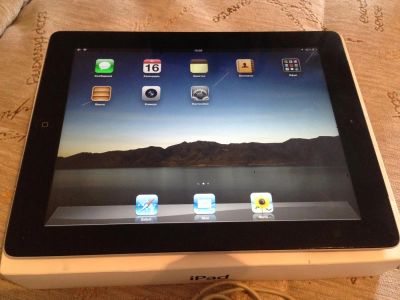 Лот: 4754108. Фото: 1. apple ipad 3 16gb 3G retina полный... Планшеты