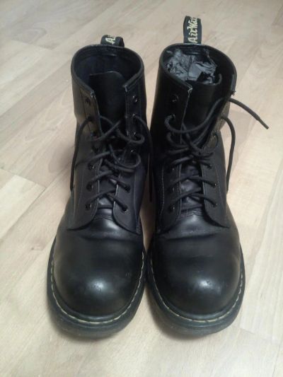 Лот: 8893055. Фото: 1. Dr.Martens на 7 пинов. Ботинки, полуботинки