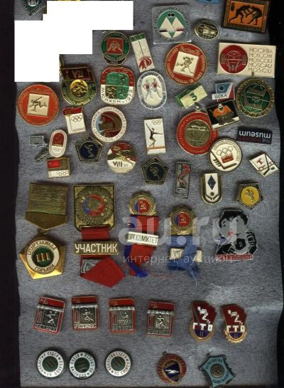 Лот: 19972637. Фото: 1. 52 значка на спортивную тему. Сувенирные
