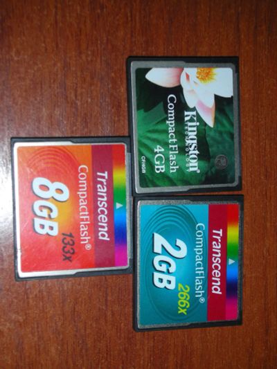 Лот: 18482767. Фото: 1. Compact Flash Card 3 шт. USB-флеш карты