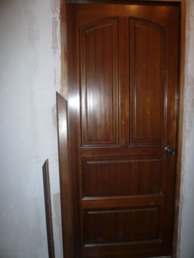 Лот: 3087840. Фото: 1. Деревянные двери б/у 3 штуки. Двери межкомнатные