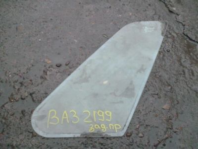 Лот: 8082044. Фото: 1. Стекло заднее правое ваз лада... Кузов