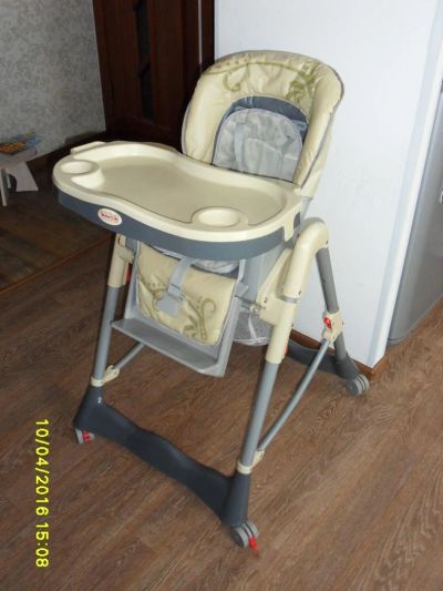 Лот: 6670855. Фото: 1. Стульчик для кормления Geburt... Стульчики для кормления