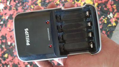 Лот: 12585460. Фото: 1. Зарядное устройство Philips Multilife... Зарядные устройства, блоки питания для бытовой техники
