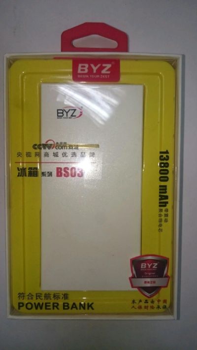 Лот: 13152463. Фото: 1. POWEB BANK BUZ BS03. Зарядные устройства, блоки питания, адаптеры сетевые для смартфонов