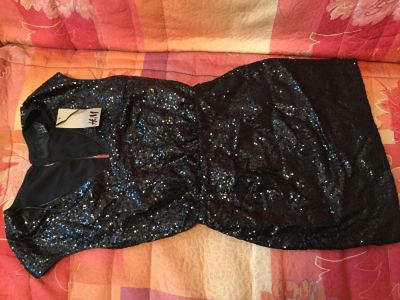 Лот: 5634886. Фото: 1. Платье в паетках. Платья