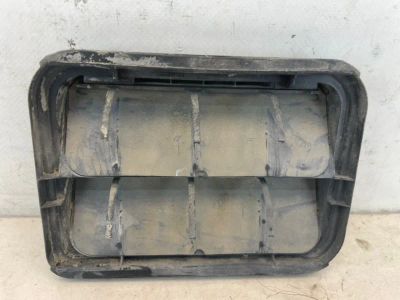 Лот: 24393099. Фото: 1. решетка вентиляционная Renault... Двигатель и элементы двигателя