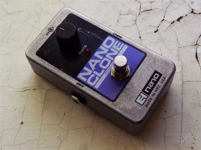 Лот: 1719055. Фото: 1. Electro Harmonix Nano Clone Chorus. Гитарные эффекты и комбоусилители