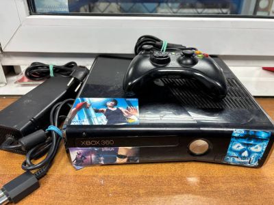 Лот: 25515404. Фото: 1. xbox 360. Игровые приставки, консоли