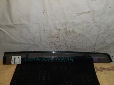 Лот: 21411296. Фото: 1. ветровик Nissan Note E11. Двигатель и элементы двигателя