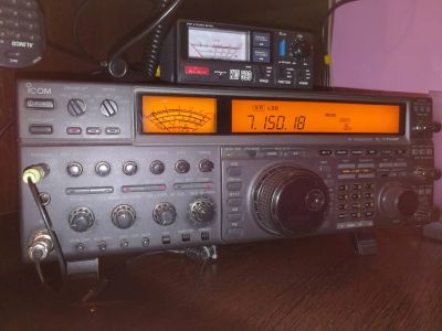 Лот: 10766610. Фото: 1. Продам трансивер IC-775DSP. Рации, радиостанции