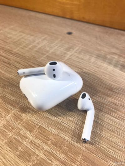 Лот: 18569507. Фото: 1. Оригинальные наушники Apple AirPods... Наушники, гарнитуры