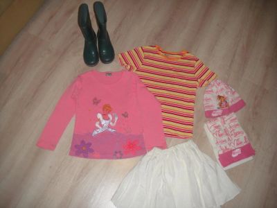 Лот: 9321900. Фото: 1. Одежда на девочку 5-7 лет резиновые... Сапоги