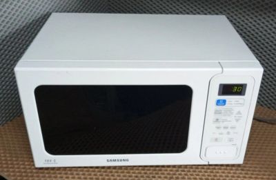 Лот: 22625576. Фото: 1. Микроволновая печь Samsung MW83ZR... Микроволновки, мини-печи