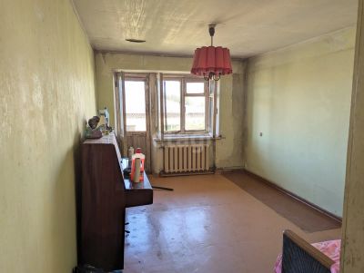 Лот: 20612784. Фото: 1. Продам 3-комн. кв. 50.5 кв.м... Квартиры, студии