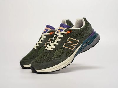 Лот: 21644709. Фото: 1. Кроссовки New Balance 990 v3. Кеды, кроссовки, слипоны