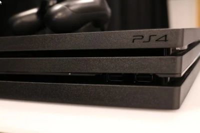 Лот: 19619125. Фото: 1. Playstation 4 Pro 4K UHD 1 Tb... Игровые приставки, консоли