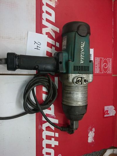 Лот: 8248884. Фото: 1. Гайковёрт Makita TW1000. Электроинструмент