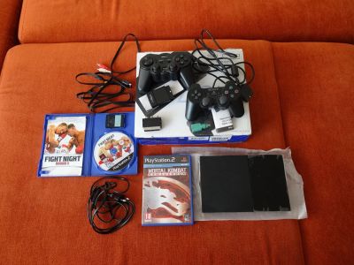 Лот: 4724378. Фото: 1. Игровая консоль sony PlayStation... Другое (игровые приставки, консоли, видеоигры)