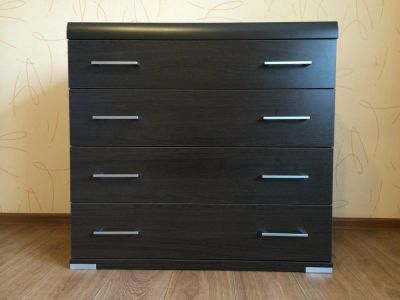 Лот: 6110560. Фото: 1. Комод 4-х секционный, темный дуб... Комоды