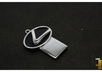 Лот: 4768196. Фото: 1. USB флеш-диск 8Gb Брелок Lexus. USB-флеш карты