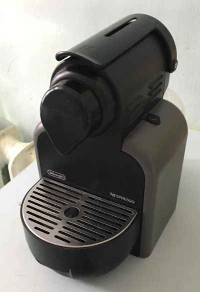 Лот: 11053231. Фото: 1. Капсульная кофемашина DeLonghi... Чайники, кофемашины, кулеры