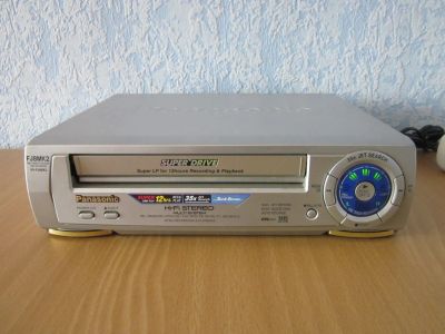 Лот: 21575102. Фото: 1. Видеомагнитофон Panasonic NV-FJ8MK2AM. Видеомагнитофоны