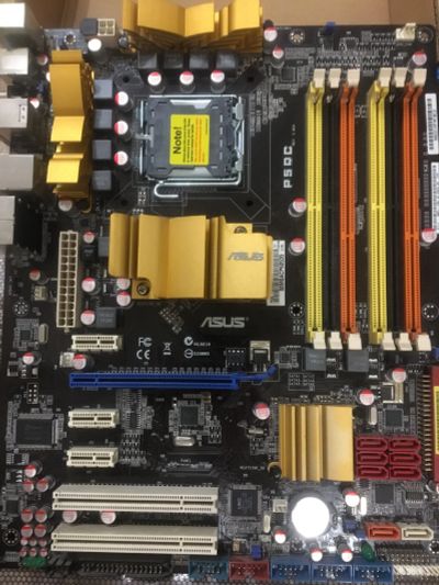 Лот: 16917819. Фото: 1. Asus P5QC lga775 материнская плата... Материнские платы