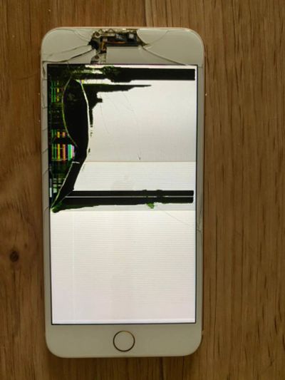 Лот: 18983533. Фото: 1. Apple iPhone 8 Plus gold 64GB. Смартфоны
