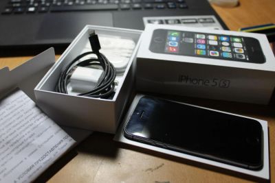 Лот: 5321159. Фото: 1. Iphone 5s 16gb spice gray (не... Смартфоны