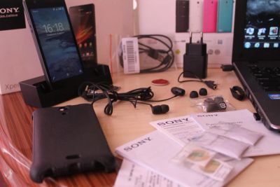 Лот: 6004399. Фото: 1. Sony Xperia ZR | LTE 4G | 4-x... Смартфоны