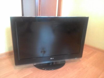 Лот: 10868915. Фото: 1. Телевизор LG 32LH400. Телевизоры