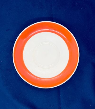 Лот: 25323994. Фото: 1. 🍽 Блюдце из фарфора СССР "С оранжевой... Фарфор, керамика