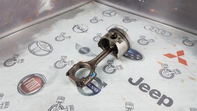 Лот: 23590269. Фото: 1. Шатун Mitsubishi Emeraude 6A12... Двигатель и элементы двигателя