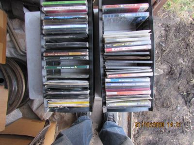 Лот: 16719107. Фото: 1. Полочки с CD дисками. Жёсткие диски (HDD)