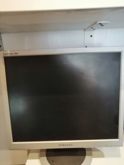 Лот: 14113824. Фото: 1. Монитор Samsung 720N. ЖК-мониторы