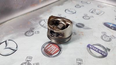 Лот: 23588341. Фото: 1. Поршень Toyota MR2 3S-GE 13101-88460. Двигатель и элементы двигателя