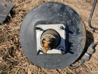Лот: 13529012. Фото: 1. Вакум тормозной цилиндр mazda... Тормозная система