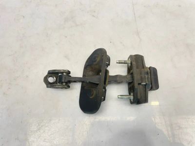 Лот: 25305422. Фото: 1. ограничитель двери Ford Focus... Двигатель и элементы двигателя