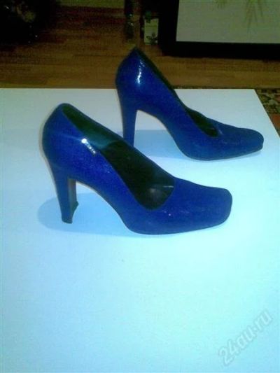 Лот: 1539213. Фото: 1. Кожаные красивые туфли LORIBLU. Туфли