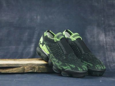 Лот: 14958289. Фото: 1. Кроссовки Nike Air Vapormax MOC2. Кеды, кроссовки, слипоны