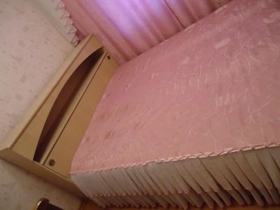 Лот: 3083067. Фото: 1. Кровать двуспальная+ прикроватный... Кровати