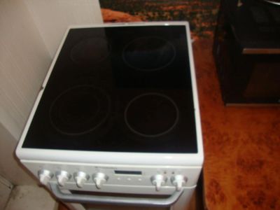 Лот: 10950887. Фото: 1. Electrolux EKC 513503 W. Плиты, духовые шкафы, варочные поверхности