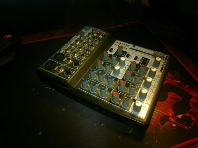 Лот: 5534821. Фото: 1. Микшер behringer xenyx 1002. Микшеры, предусилители, микрофонные эффекты
