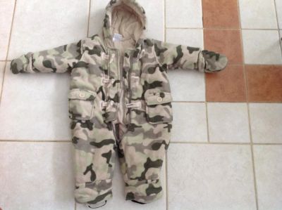 Лот: 9426730. Фото: 1. Комбинезон камуфляж 3-6 месяцев. Костюмы, пиджаки, комбинезоны