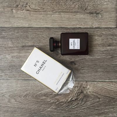 Лот: 13855399. Фото: 1. Chanel No5 L'Eau Red Edition. Женская парфюмерия