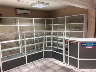 Лот: 13911565. Фото: 1. Витрины и стеллажи б/у (алюминиевые... Торговое