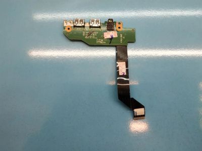 Лот: 20227647. Фото: 1. Плата с разъемами USB, Audio на... Шлейфы, кабели, переходники